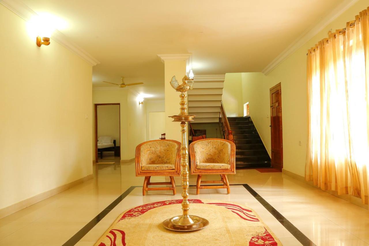 La Exotica Hotel Varkala Exterior photo